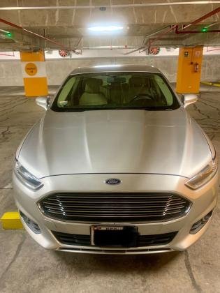 VENTA DE AUTO FORD FUSIÓN